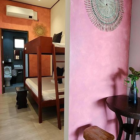 Sirom Beach House Tambobong ภายนอก รูปภาพ