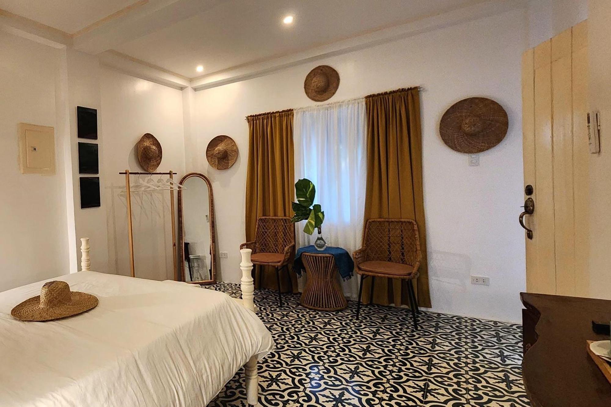 Sirom Beach House Tambobong ภายนอก รูปภาพ