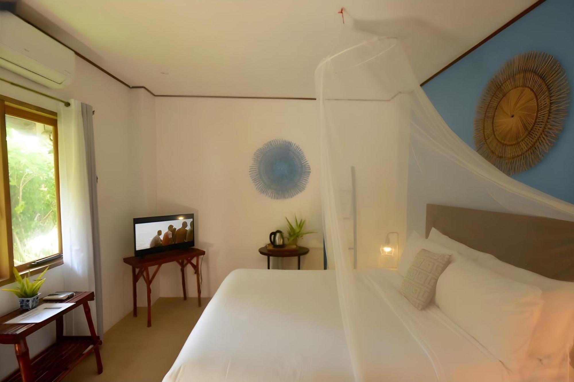 Sirom Beach House Tambobong ภายนอก รูปภาพ