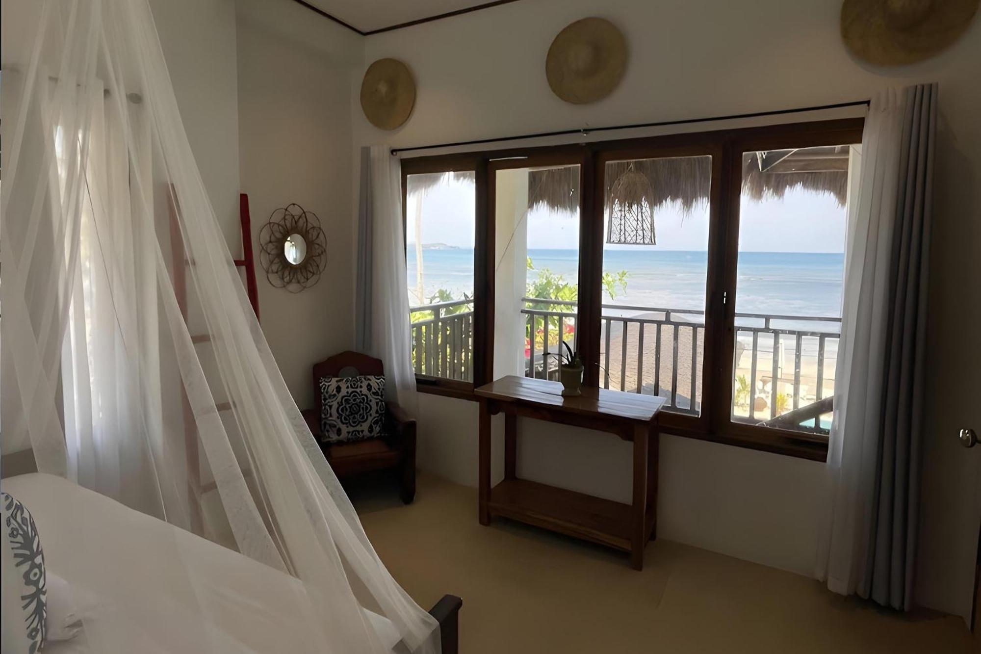 Sirom Beach House Tambobong ภายนอก รูปภาพ