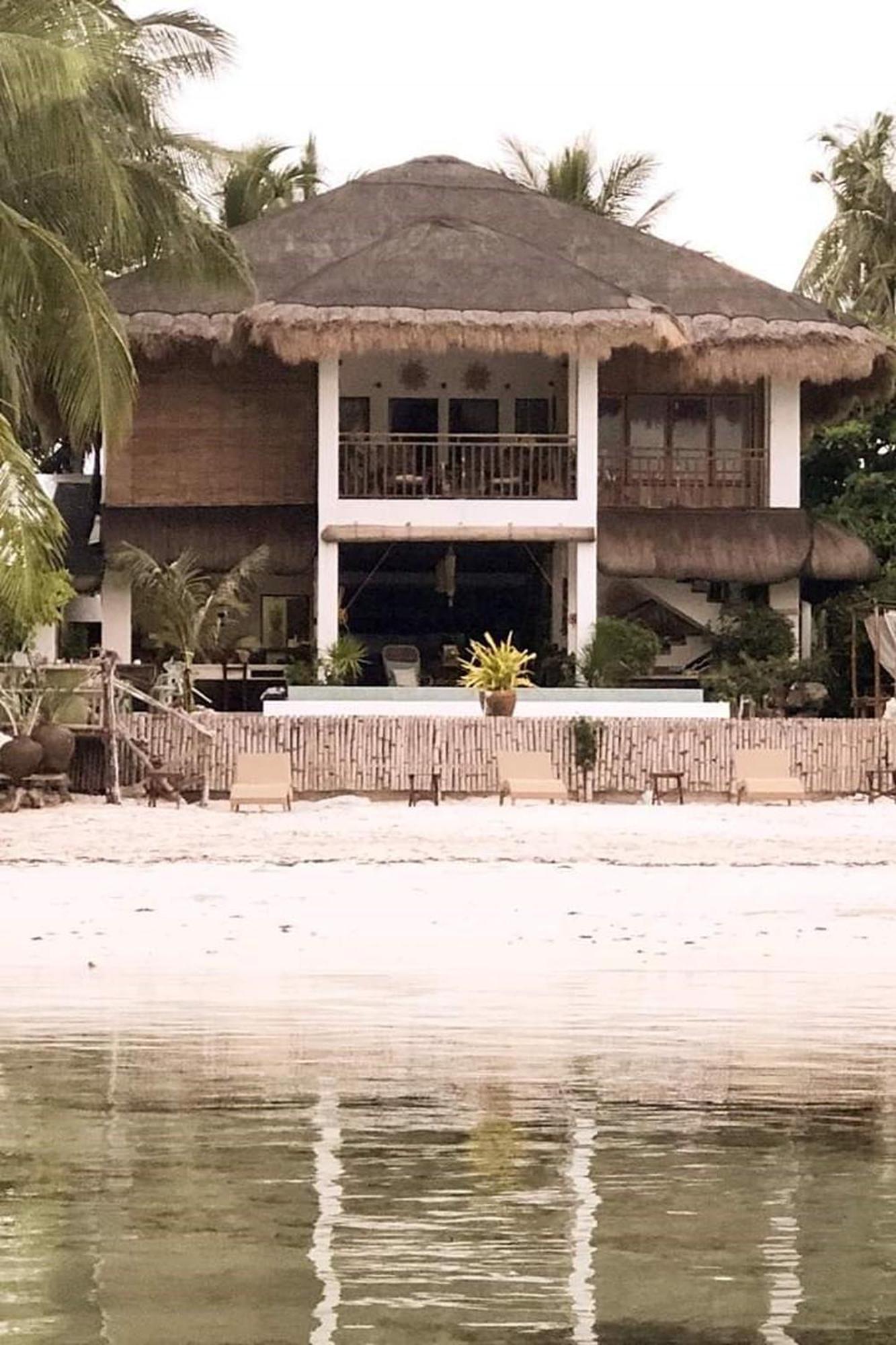 Sirom Beach House Tambobong ภายนอก รูปภาพ