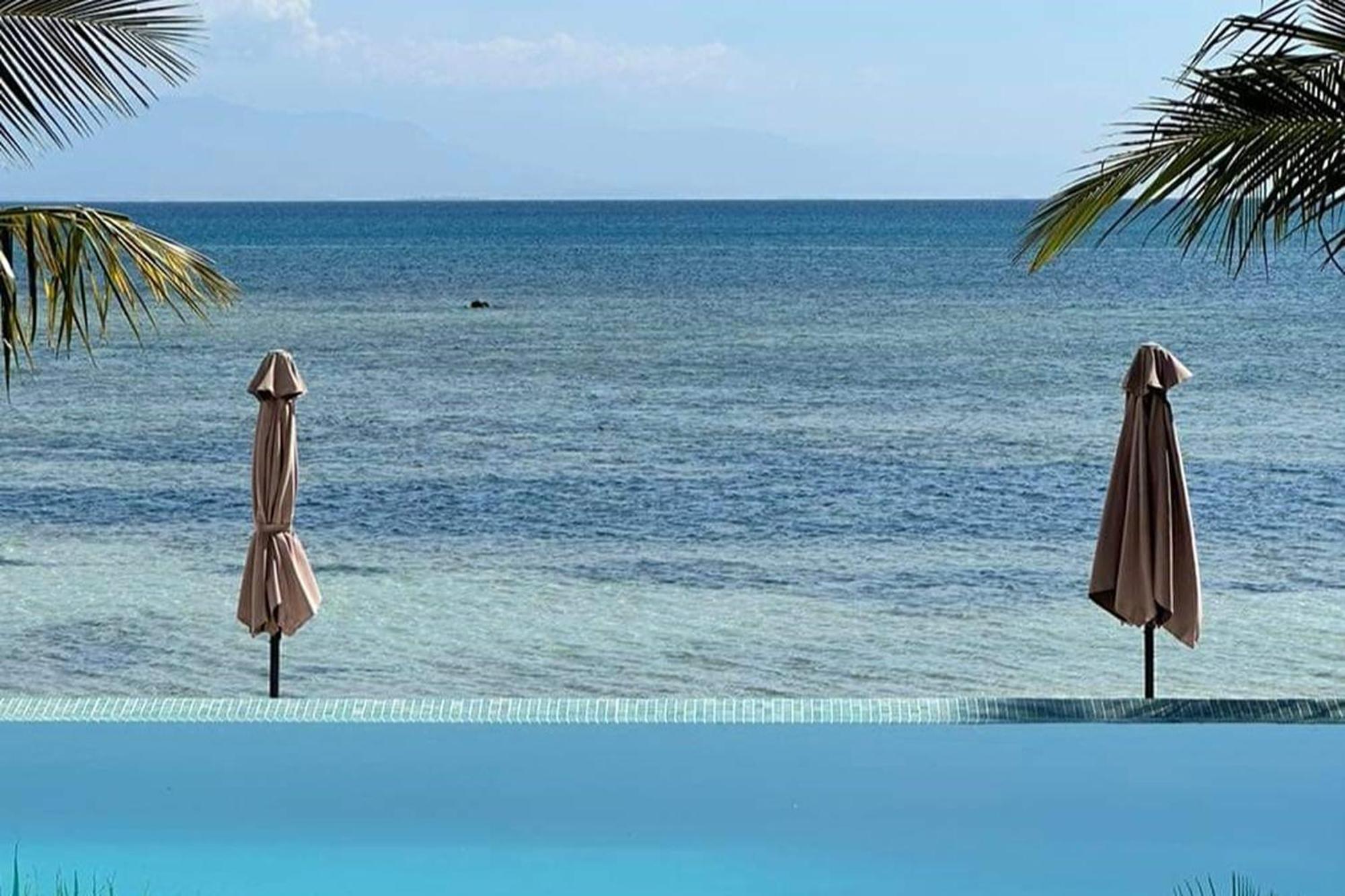 Sirom Beach House Tambobong ภายนอก รูปภาพ