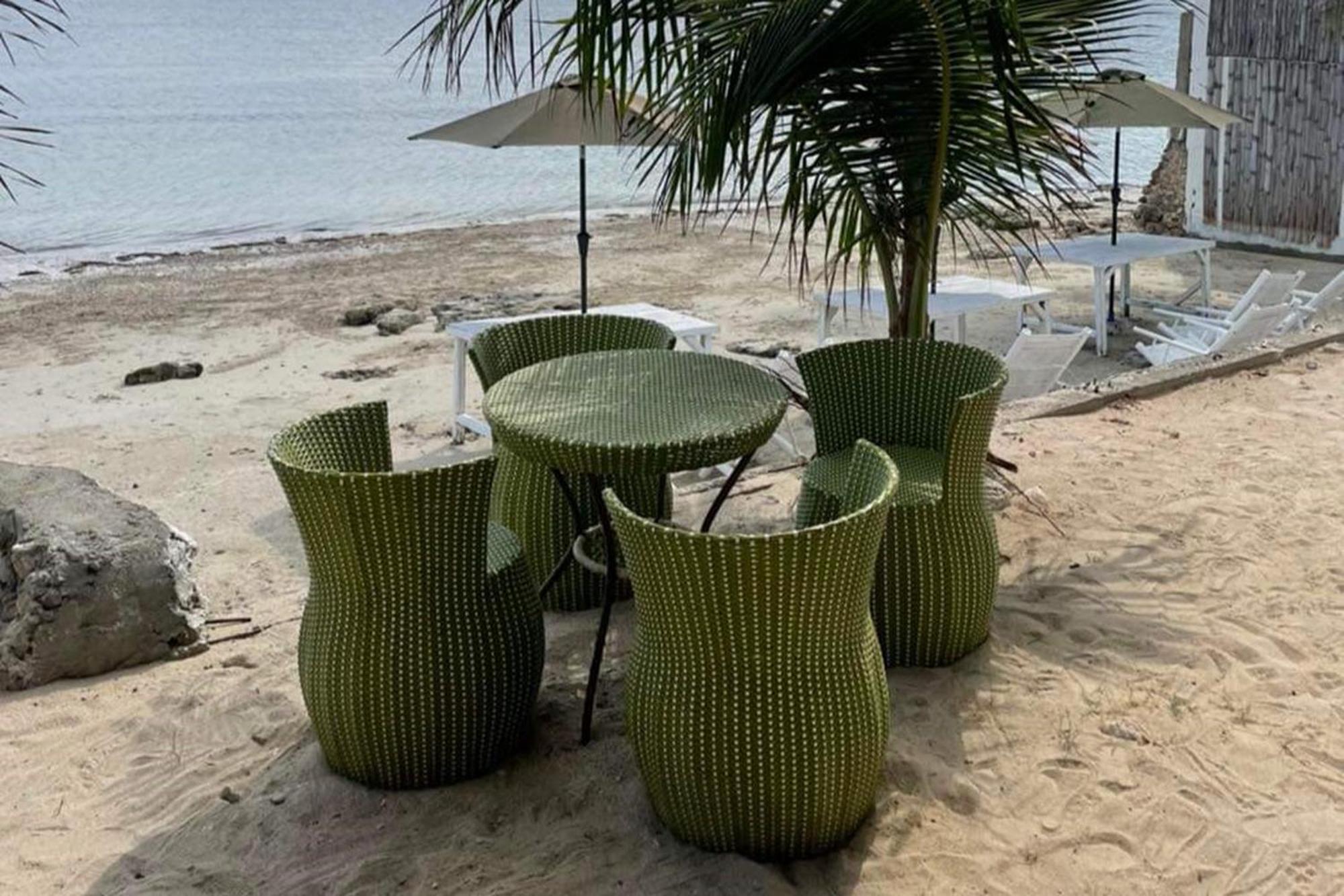 Sirom Beach House Tambobong ภายนอก รูปภาพ