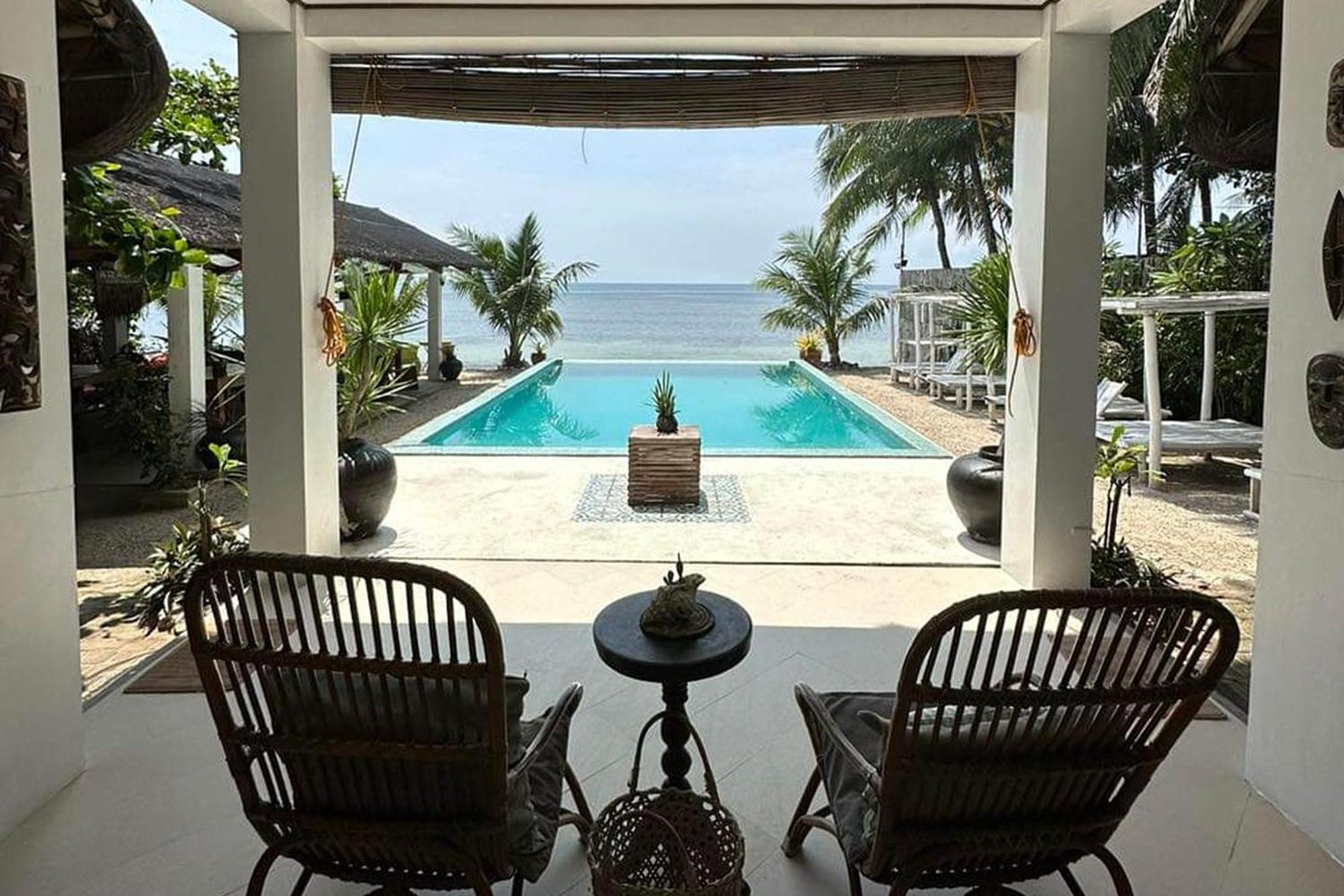 Sirom Beach House Tambobong ภายนอก รูปภาพ