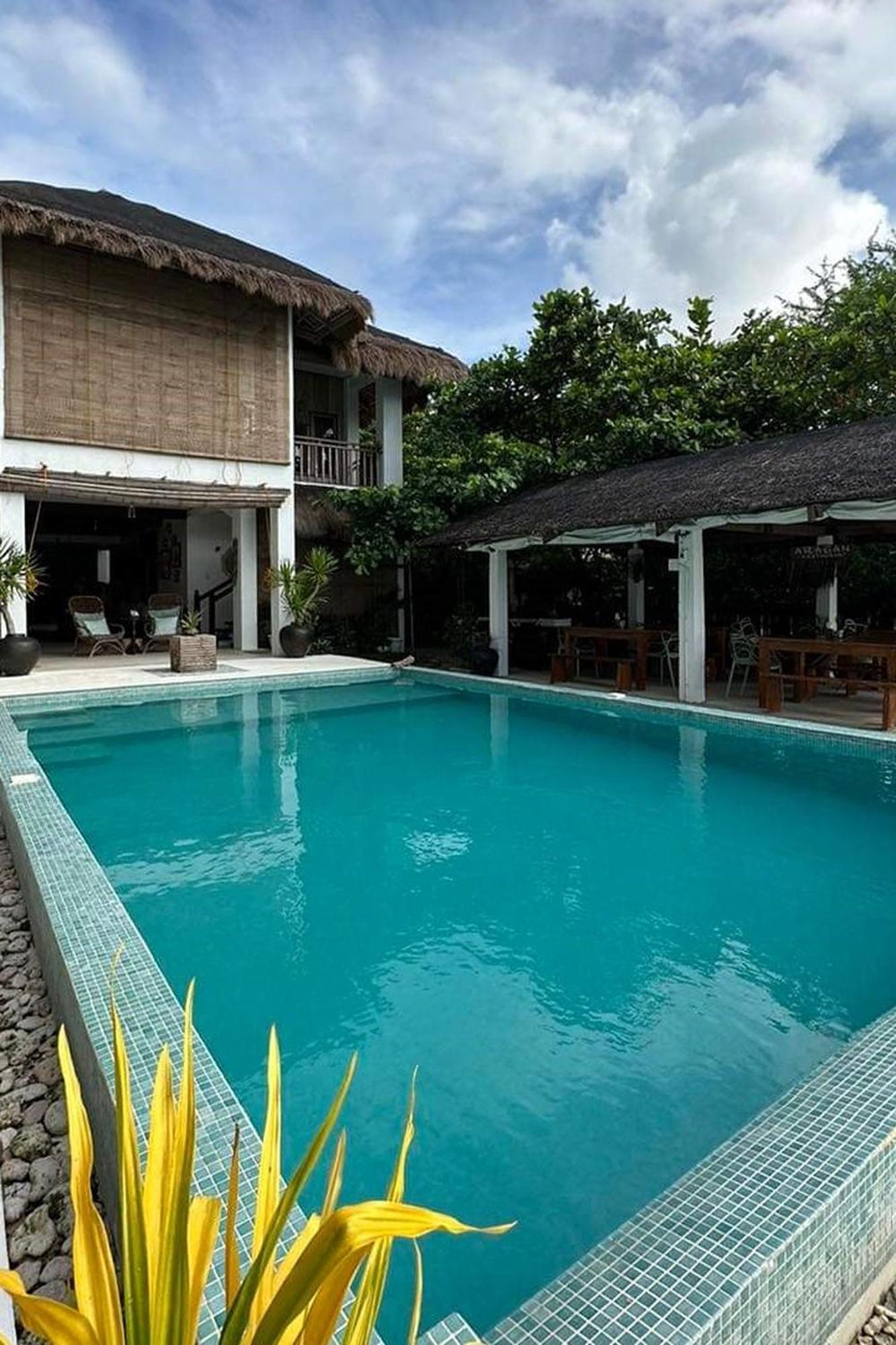 Sirom Beach House Tambobong ภายนอก รูปภาพ